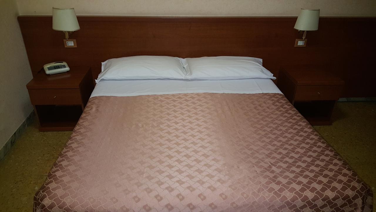 Hotel Bruna Roma Dış mekan fotoğraf
