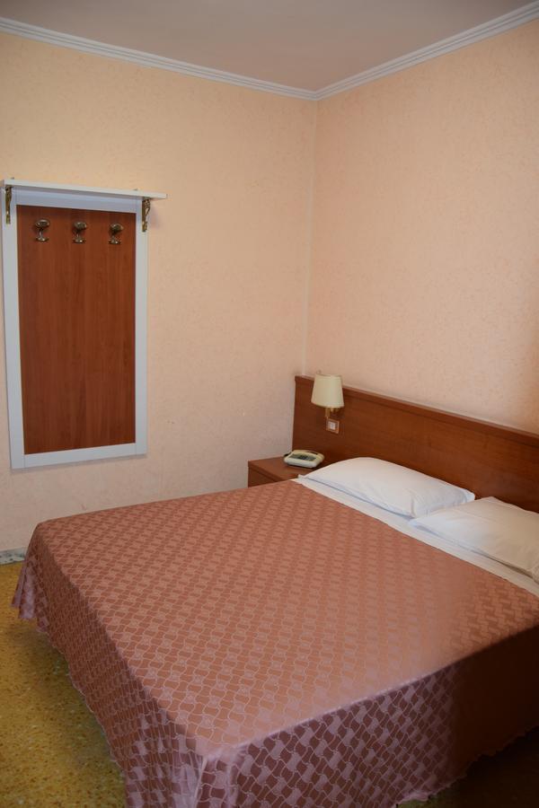 Hotel Bruna Roma Dış mekan fotoğraf