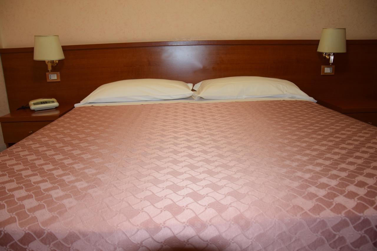 Hotel Bruna Roma Dış mekan fotoğraf